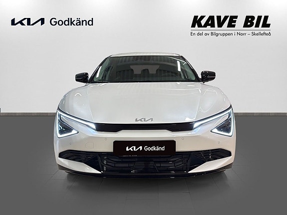 Kia EV6 2 of 5