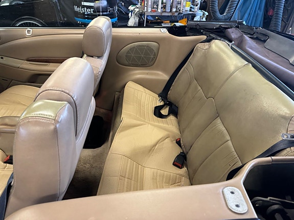 Chrysler Stratus 9 of 18