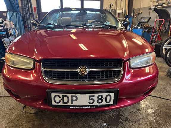 Chrysler Stratus 16 of 18