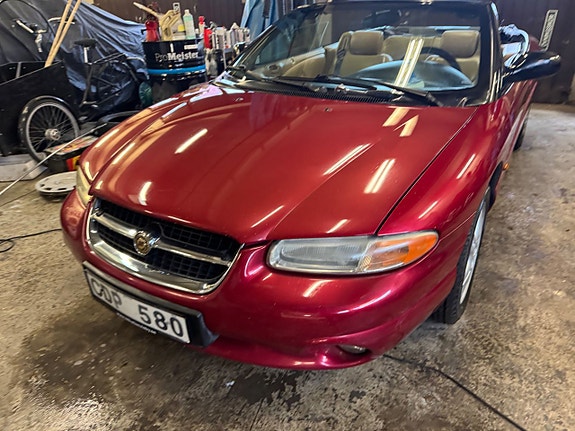 Chrysler Stratus 3 of 5