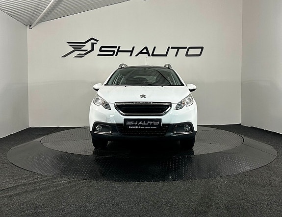 Peugeot 2008 2 of 5