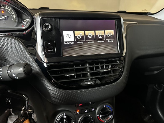 Peugeot 2008 15 of 16