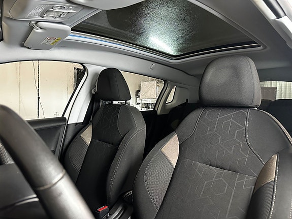 Peugeot 2008 10 of 16