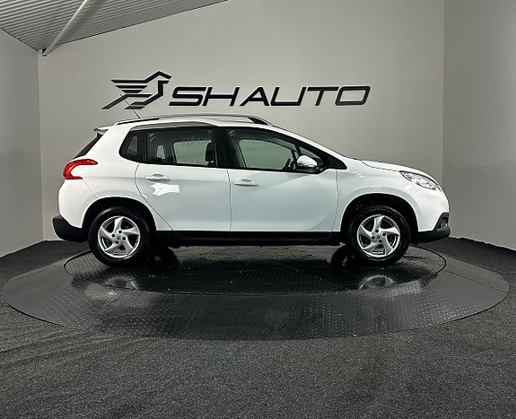 Peugeot 2008 4 of 5