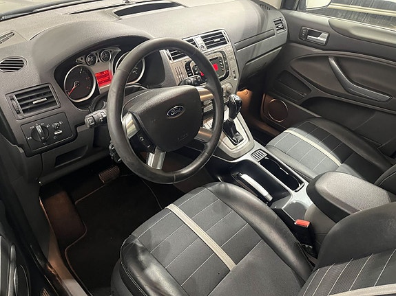 Ford Kuga 8 of 10