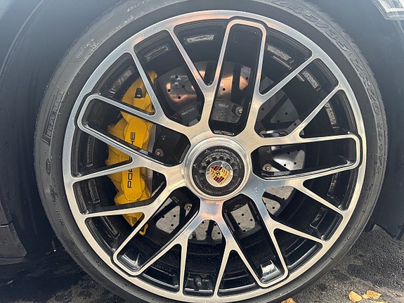 Porsche 911 Turbo S 19 of 20