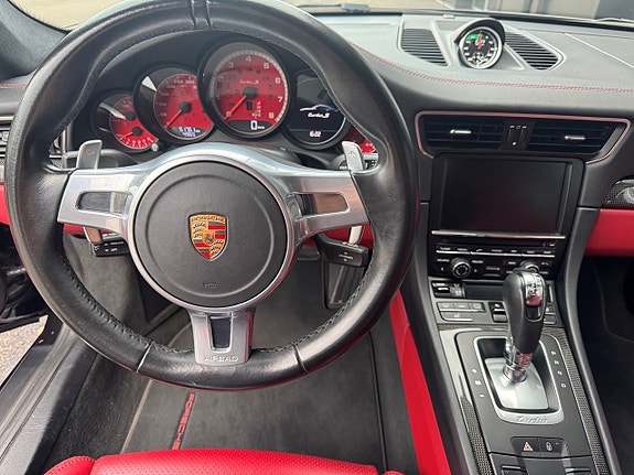 Porsche 911 Turbo S 11 of 20