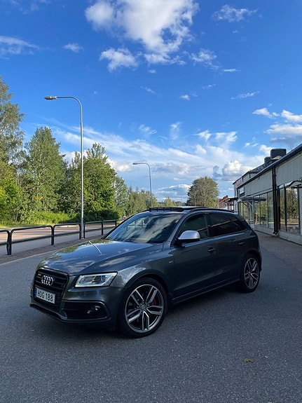 Audi Q5 3 of 5