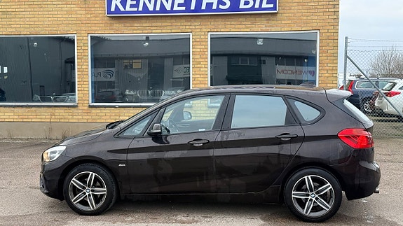 BMW 218 6 of 27