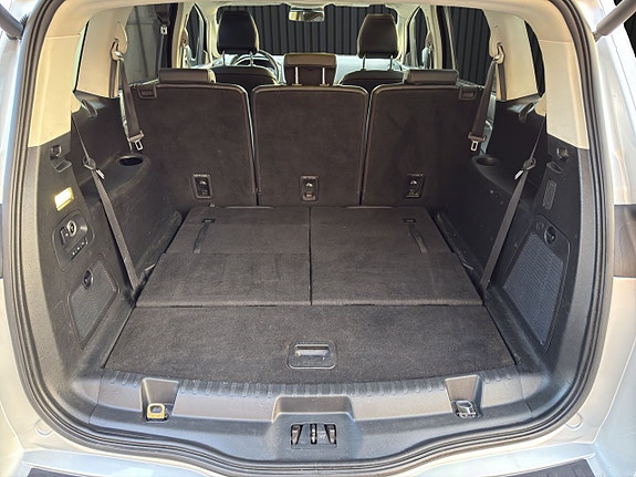 Ford S-MAX 8 of 20