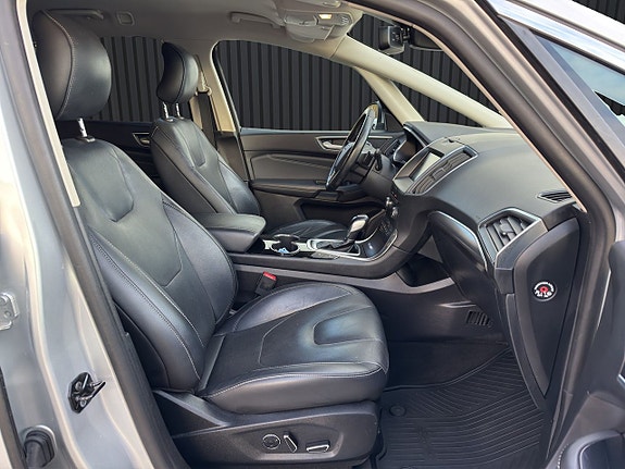 Ford S-MAX 12 of 20