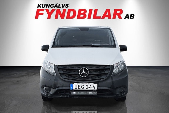 Mercedes-Benz Vito 109 4 of 5