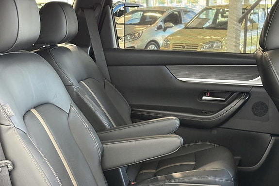 Mazda CX-80 6 of 17