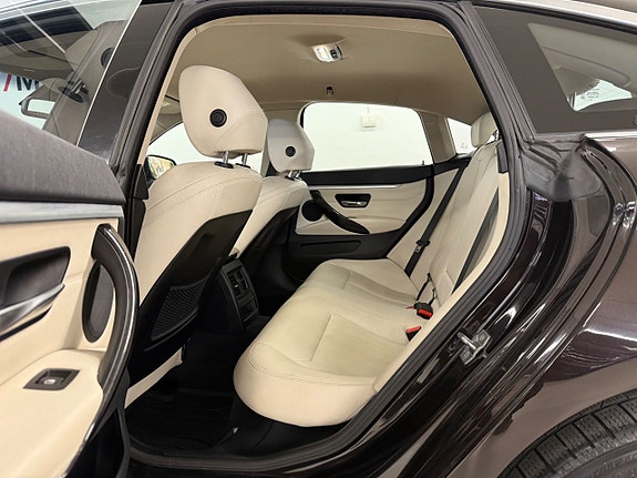 BMW 420i 11 of 26