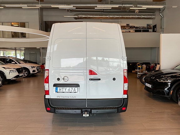 Nissan Interstar 5 of 5