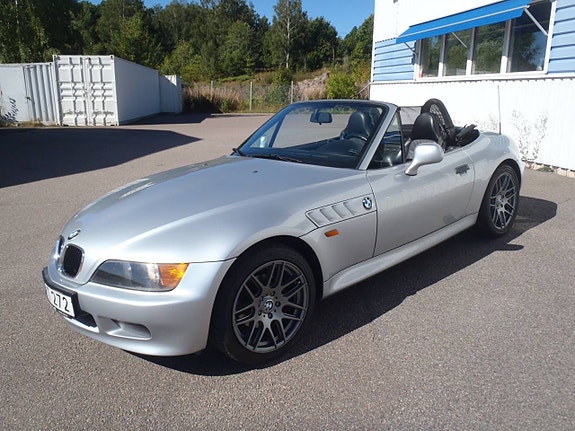 BMW Z3 2 of 5