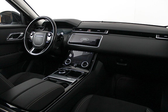 Land Rover Range Rover Velar 23 of 27