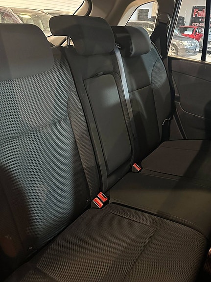Renault Koleos 11 of 14