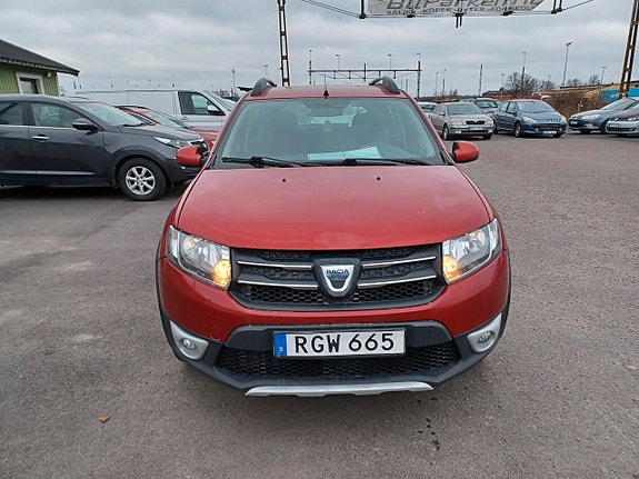 Dacia Sandero Stepway 2 of 5