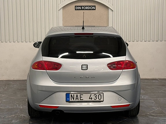 Seat Leon 5 of 5