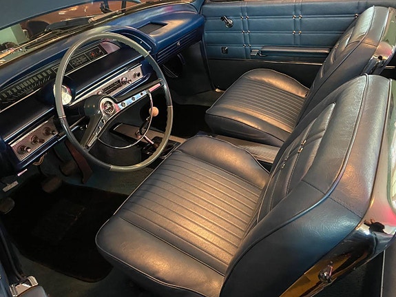 Chevrolet Impala 3 of 8