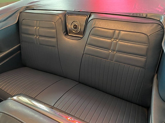 Chevrolet Impala 5 of 8