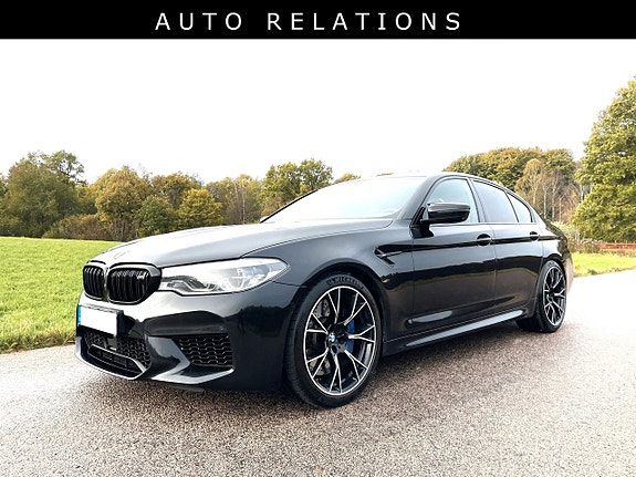 BMW M5 2 of 8