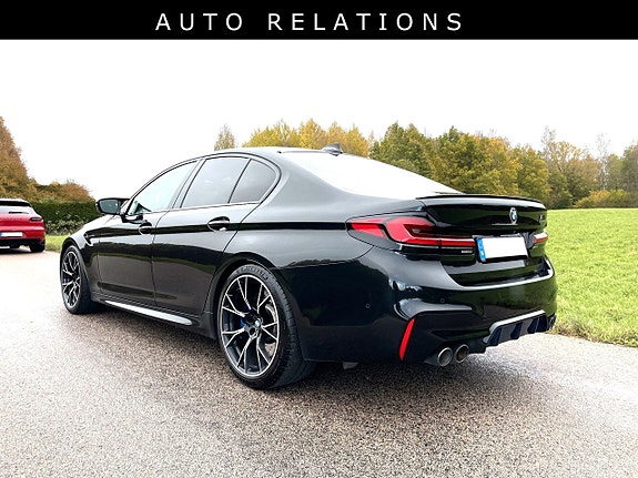 BMW M5 3 of 8