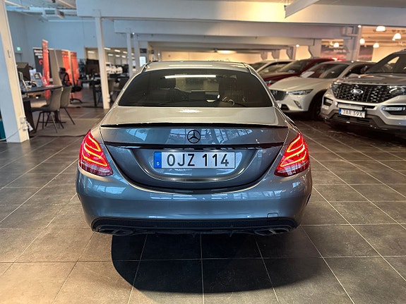 Mercedes-Benz C300 8 of 20