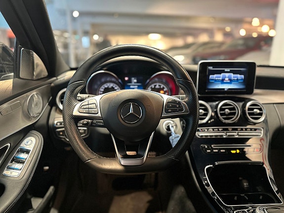Mercedes-Benz C300 11 of 20