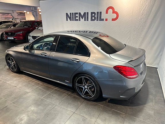 Mercedes-Benz C300 6 of 20