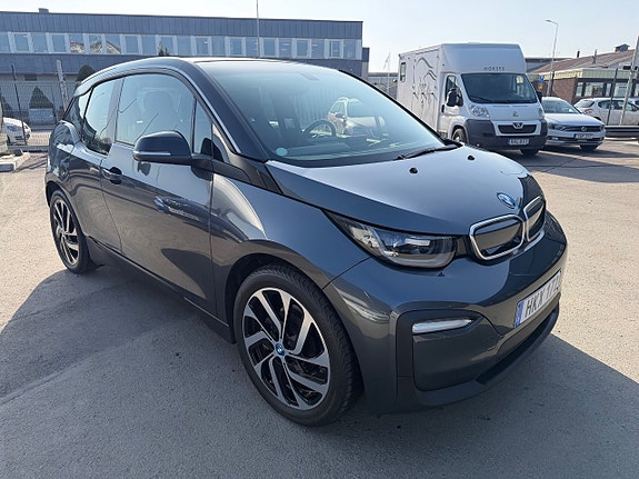 BMW i3 3 of 5