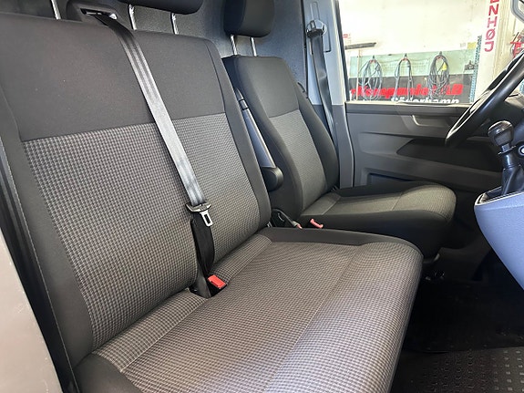 Volkswagen Transporter 16 of 25