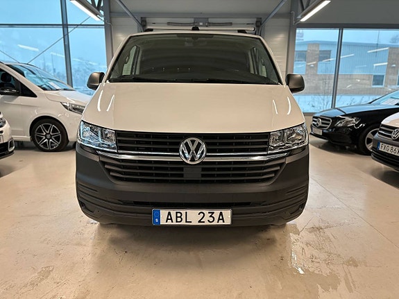 Volkswagen Transporter 2 of 5