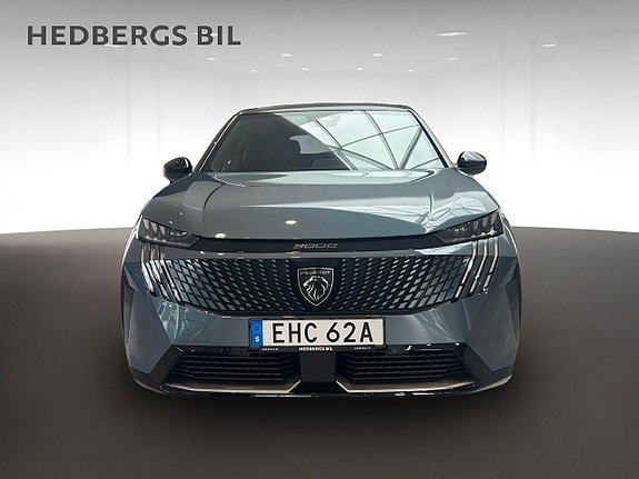 Peugeot e-3008 5 of 5