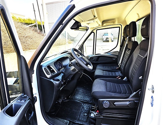 Iveco Daily 9 of 20