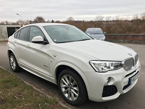 BMW X4 3 of 9