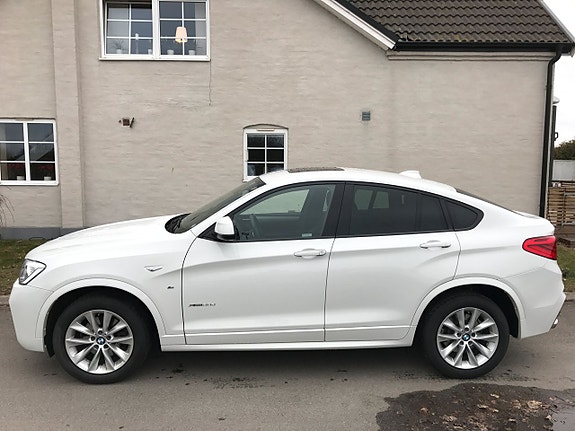 BMW X4 2 of 9