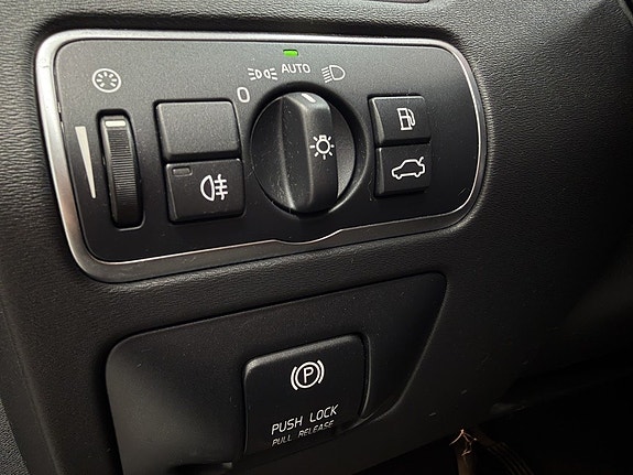 Volvo V70 12 of 21