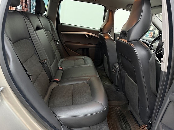 Volvo V70 17 of 21