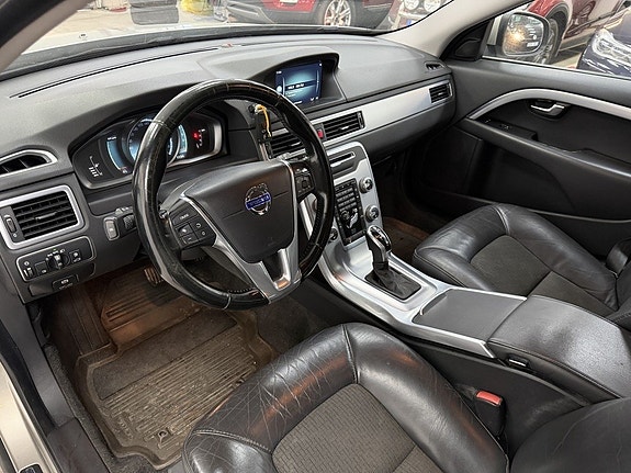 Volvo V70 6 of 21