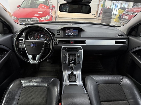 Volvo V70 7 of 21