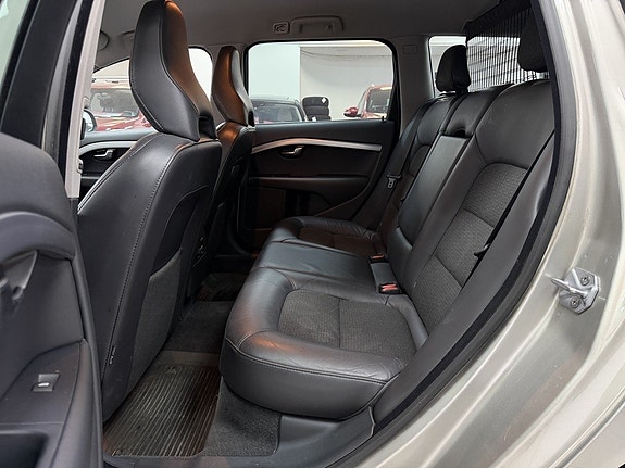 Volvo V70 16 of 21