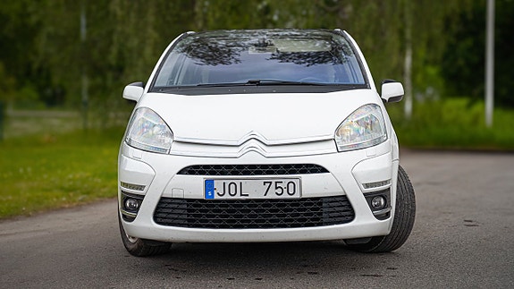 Citroen C4 Picasso 2 of 5