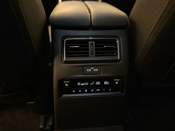 Mazda CX-80 27 of 30