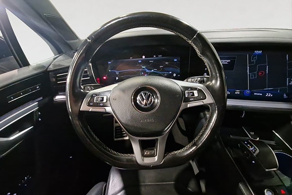 Volkswagen Touareg 13 of 17