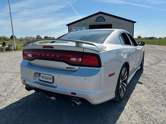 Dodge Charger 8 of 24