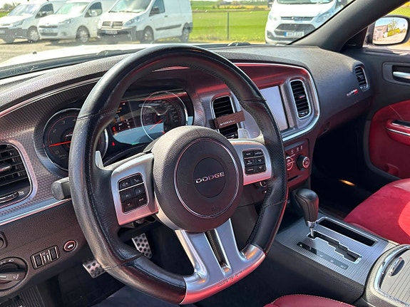 Dodge Charger 16 of 24