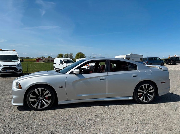 Dodge Charger 14 of 24