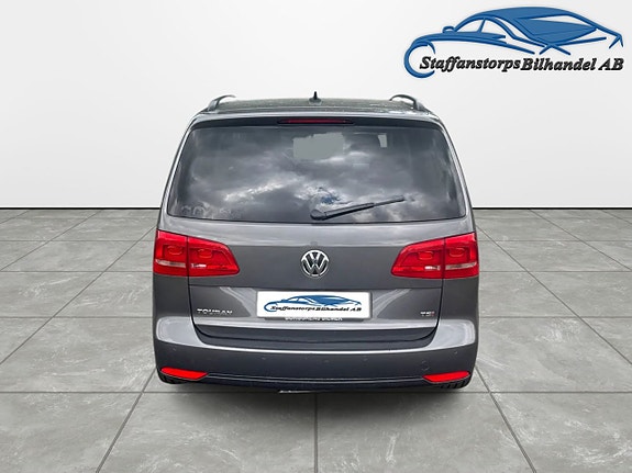 Volkswagen Touran 6 of 10